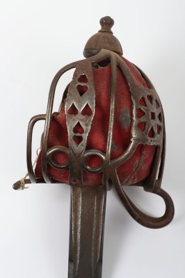 Victorian Scottish officer&rsquo;s basket hilt broadsword - 3