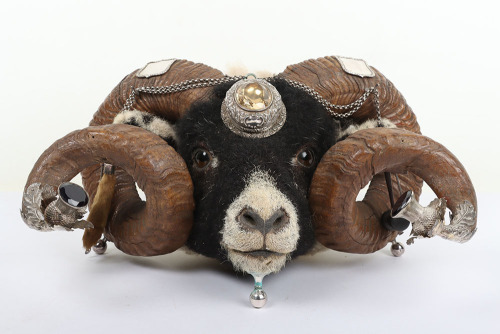 Elaborate late Victorian ram&rsquo;s head table snuff mull