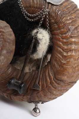 Elaborate late Victorian ram&rsquo;s head table snuff mull - 7
