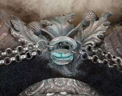 Elaborate late Victorian ram&rsquo;s head table snuff mull - 9