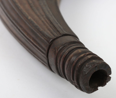 Unusual powder horn, possibly 18th century - 4