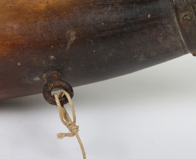 Gunner&rsquo;s cow horn powder horn - 4