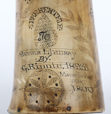 Unusual Scottish scrimshaw engraved cow horn powder flask of Masonic interest - 6