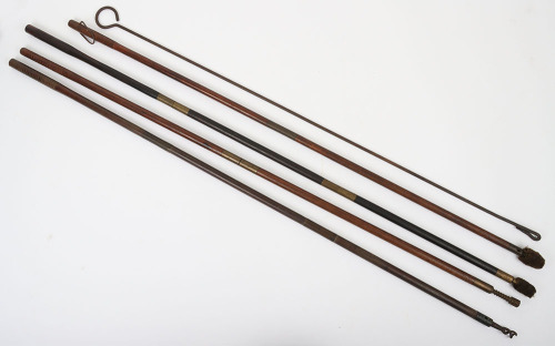 4 assorted Victorian 12 bore hardwood cleaning rods