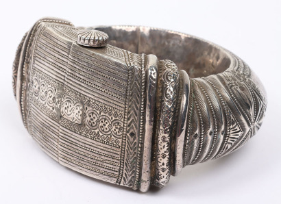 Large silver hinged anklet from Zanzibar