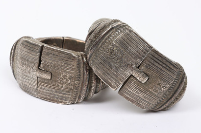 Pair of silver hinged anklets from Zanzibar