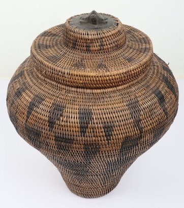 Finely woven basket from Lombok