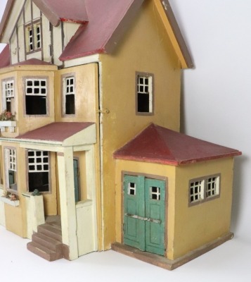 A Moritz Gottschalk Red Roof Dolls House, German circa 1925, - 3