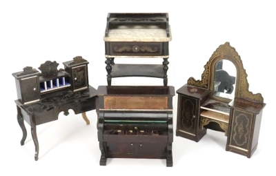 Four pieces of Waltershausen Dolls House furniture, 19th century,