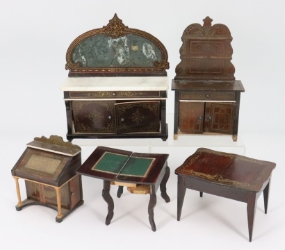 Waltershausen Dolls House furniture, 19th century,