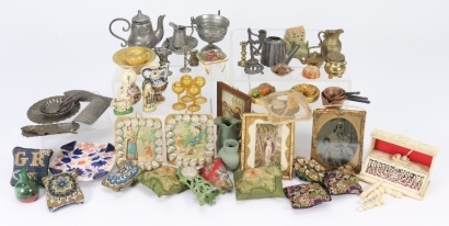 Miniature Dolls House accessories,
