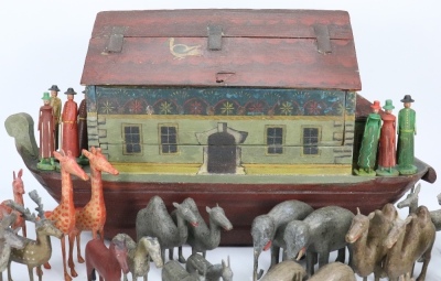 A fine early Noah&rsquo;s Ark and Animals, German 1840s, - 5
