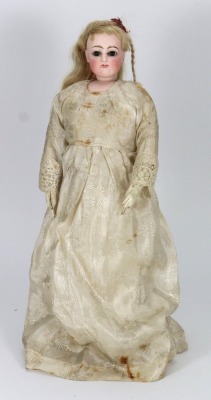 A Francois Gaultier bisque shoulder head fashion doll, French circa 1870,