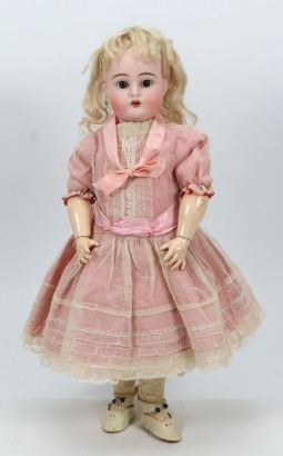 A J.D Kestner 192 bisque head girl doll, German circa 1910,