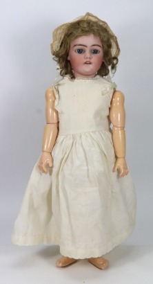 A Simon & Halbig 1079 bisque head doll, German circa 1915,