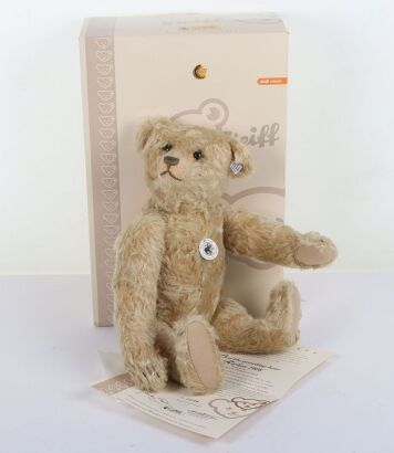 Steiff Limited Edition Paul the Growling Bear Replica 1908,
