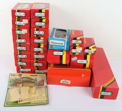 Collection of Hornby Railway 00 gauge Rolling stock and track side accessories - 2