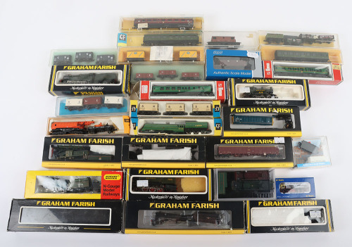 Collection of N gauge locomotives, coaches and wagons