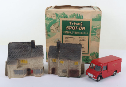 Tri-ang Spot On Commer Van