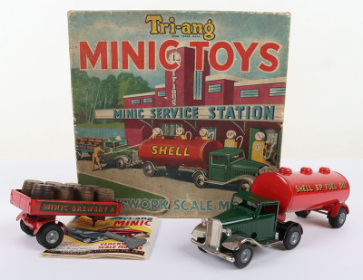 Scarce Boxed Tri-ang Minic Presentation Set No. A Clockwork Scale Models - 2