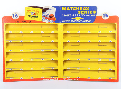 Scarce UK Early Issue Matchbox Regular Wheels Series A Moko-Lesney Product Carded Counter Shop Display Unit