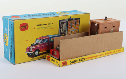 Vintage Corgi Toys Chipperfields Land-Rover Gift Set 19