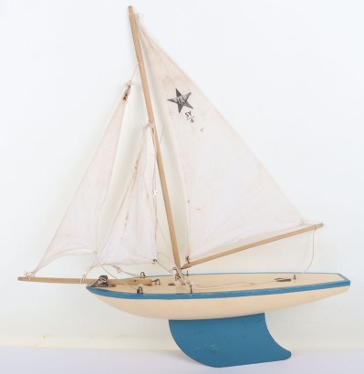 A Star pond yacht