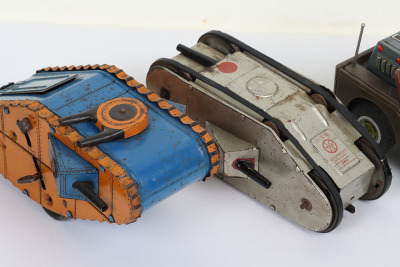 Two Tinplate Louis Marx & Co New York USA Military Tanks - 3