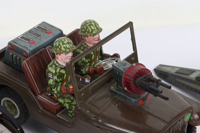 Two Tinplate Louis Marx & Co New York USA Military Tanks - 4