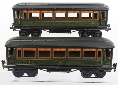 Two Marklin gauge I 1st/2nd class Passenger coaches 18881, 33cm