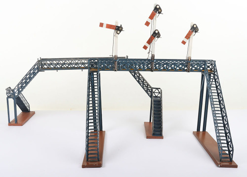 Marklin gauge I Signal Gantry and Footbridge