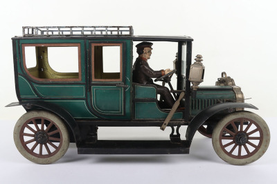 Carette a large tinplate clockwork Limousine, circa 1910 - 4