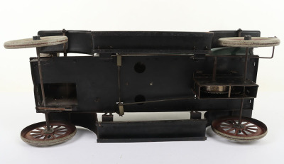 Carette a large tinplate clockwork Limousine, circa 1910 - 7