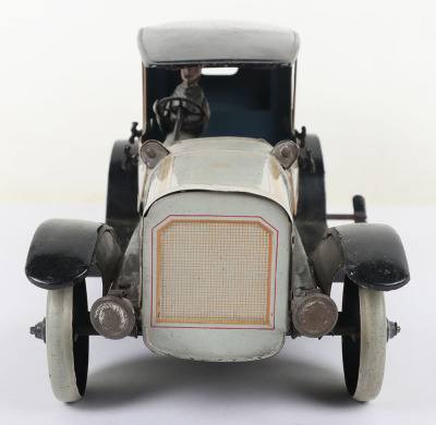 A Gunthermann tinplate clockwork Limousine, 1920s - 3