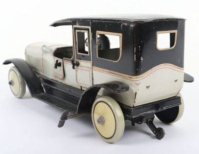 A Gunthermann tinplate clockwork Limousine, 1920s - 6