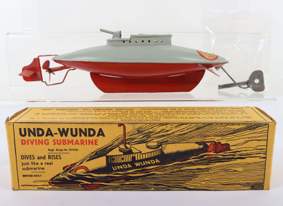 Boxed Sutcliffe Unda-Wunda diving Submarine