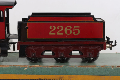 Bassett-Lowke 0 gauge electric 4-4-0 Princess Elizabeth locomotive and tender - 3
