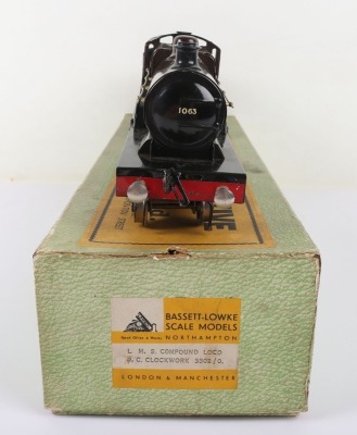 Bassett-Lowke 0 gauge clockwork 4-4-0 Compound locomotive and tender - 4
