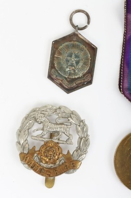 September 1914 Died of Wounds Medal Pair and Memorial Plaque to the Hampshire Regiment - 2