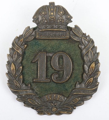 Scarce Victorian Berkshire Rifle Volunteers Glengarry Badge 1873-81