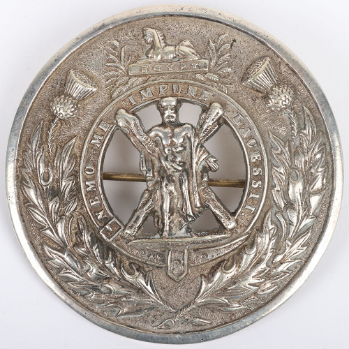 * Scottish The Royal Highlanders Black Watch Plaid Brooch