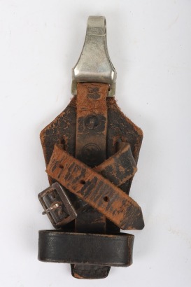 Third Reich SS (Schutzstaffel) Vertical Dagger Hanger
