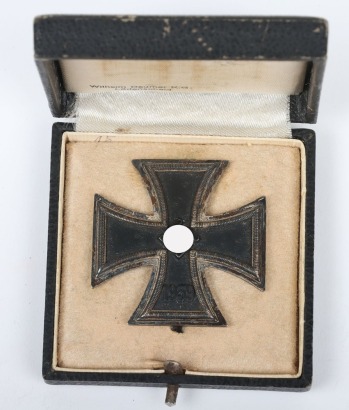 Scarce Variation 1939 Iron Cross 1st Class by C.F. Zimmermann, Pforzheim with Wilhelm Deumer Case
