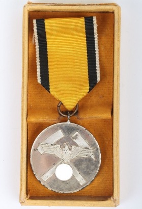 Scarce Third Reich Mine Rescue Service Medal &ldquo;Grubenwehr-Ehrenzeichen&rdquo; with Original Box