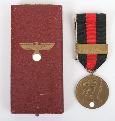 Third Reich 1st October 1938 Czechoslovakia Annexation Medal with Prague Castle Bar with Original Box of Issue