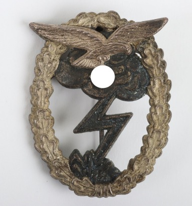 WW2 German Luftwaffe Ground Assault Badge by J.E. Hammer & S&ouml;hne, Geringswalde