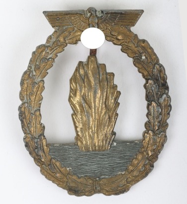 WW2 German Kriegsmarine Minesweeper Badge by Wilhelm Hobacher, Vienna,