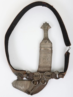 ^ Silver Mounted Omani Dagger Jambya