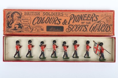 Britains boxed set 82, Colours and Pioneers of the Scots Guards, third version 1909