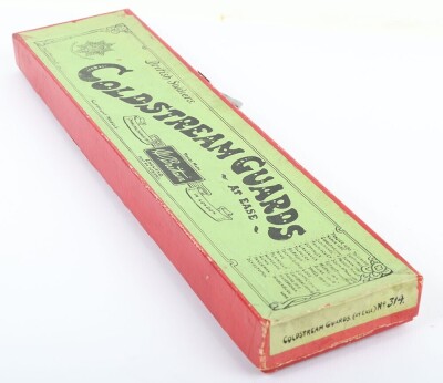 Britains boxed set 314, early variation Grenadier Guards at ease, 1928 - 5